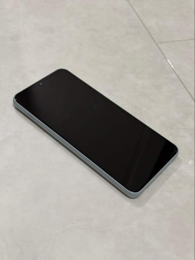 【ほぼ未使用品 即購入可】au arrows We2 本体