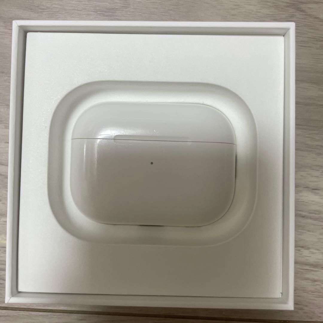 AirPods Pro2、USB-Cケーブル付き純正元値39800円