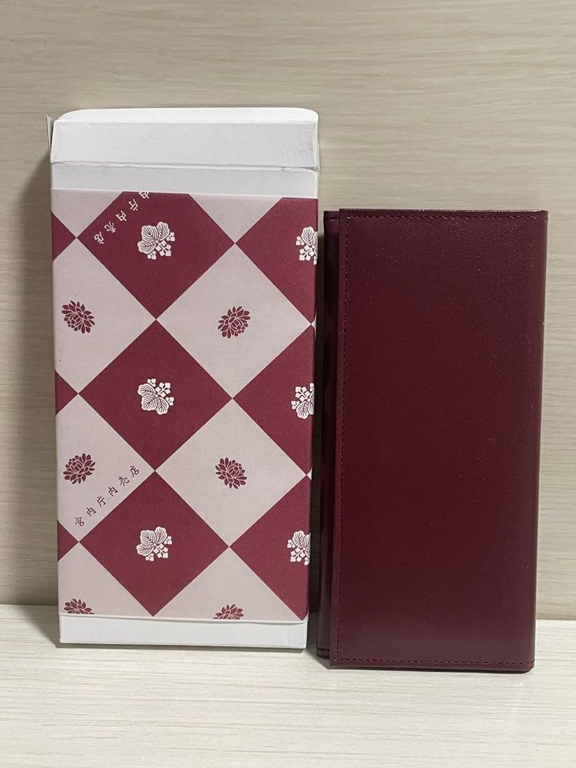 皇居　宮内庁売店　長財布　臙脂色　　ワインレッド　ボルドー　本皮　本革