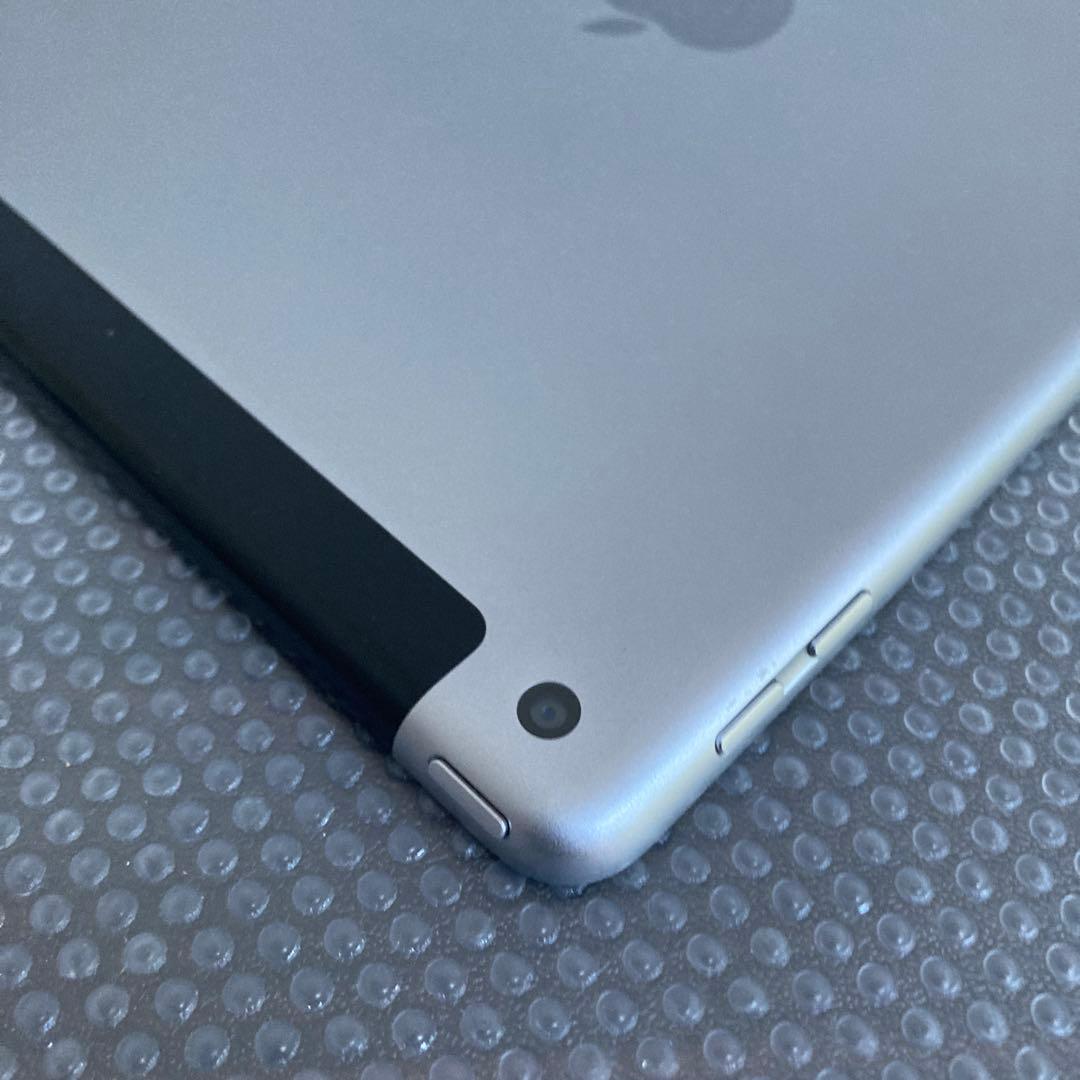 184【早い者勝ち】電池最良好☆iPad6 第6世代 128GB SIMフリー☆