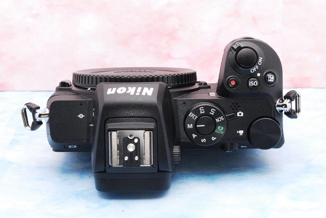Nikon Z50☆S数僅か70回☆ミラーレス☆軽量＆コンパクト☆極美品