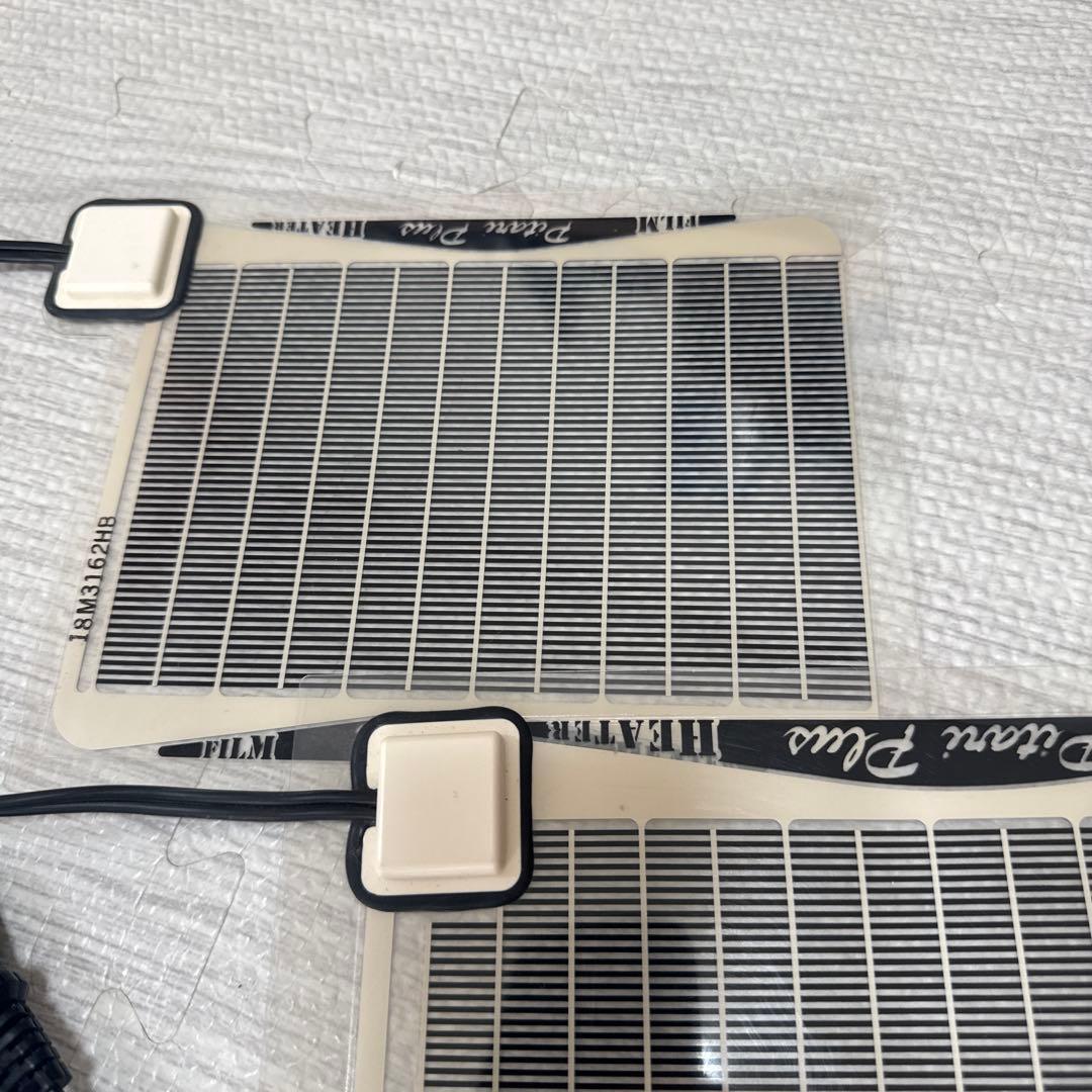 爬虫類飼育セット　ピタリ適温プラス　餌皿　温度計