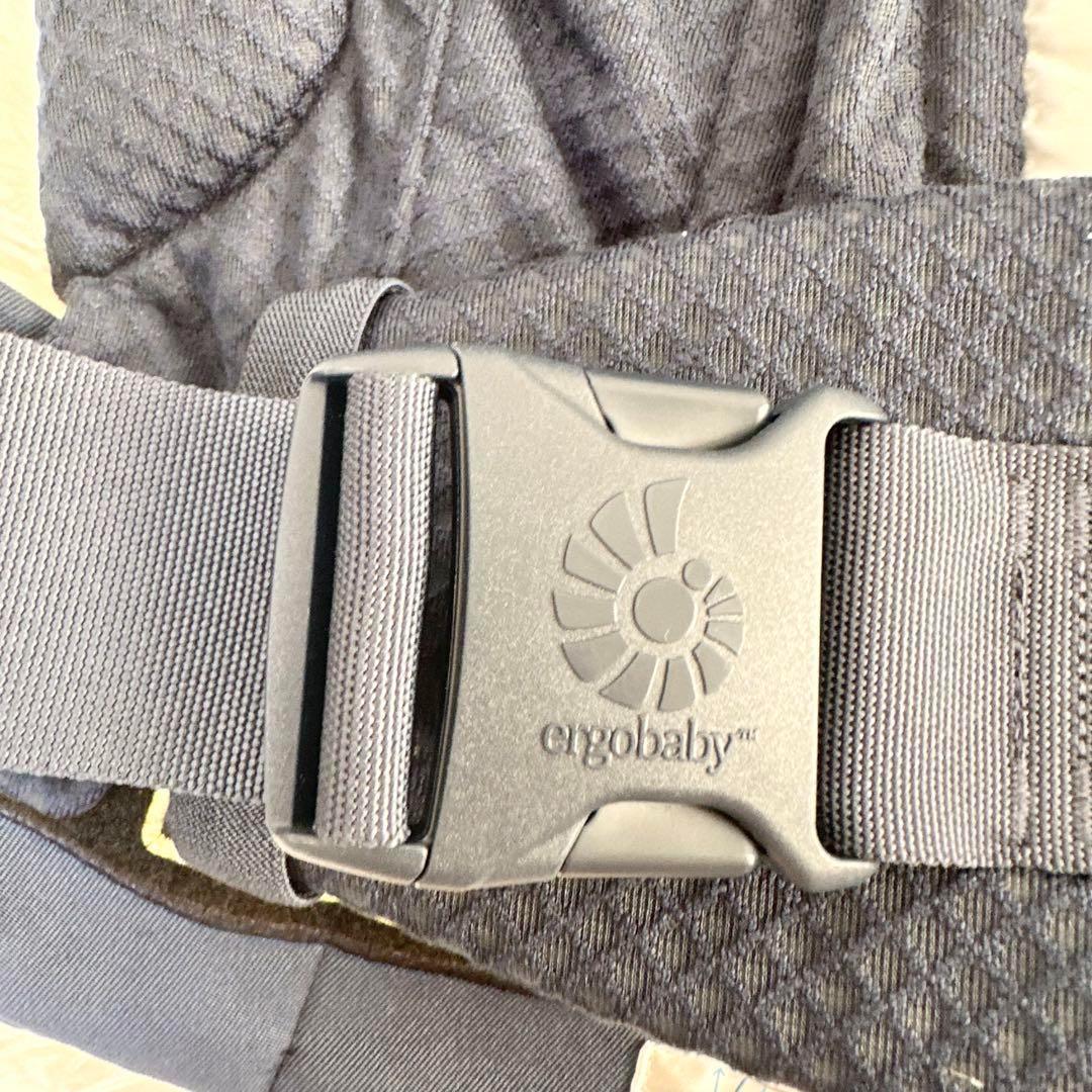 【最上位モデル】Ergobaby オムニブリーズ 抱っこ紐 ミッドナイトブルー