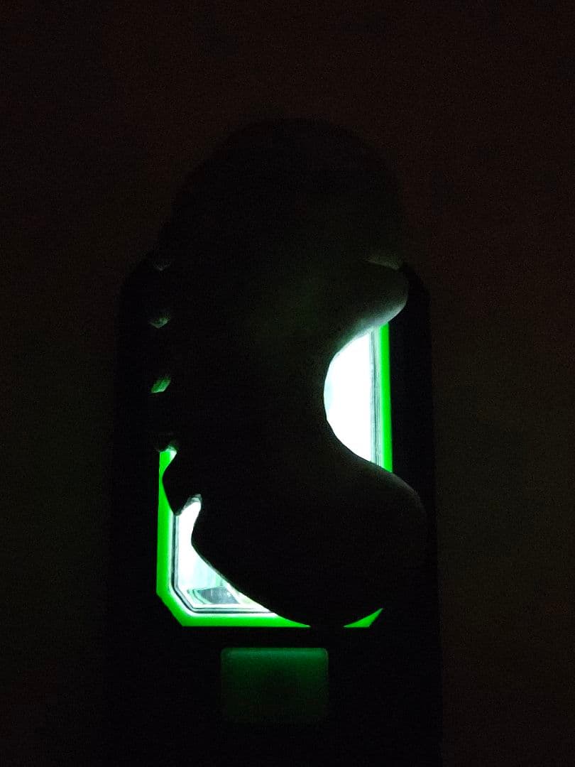 超特大 獣型 薙鎌 翡翠勾玉　　☆28,000円☆