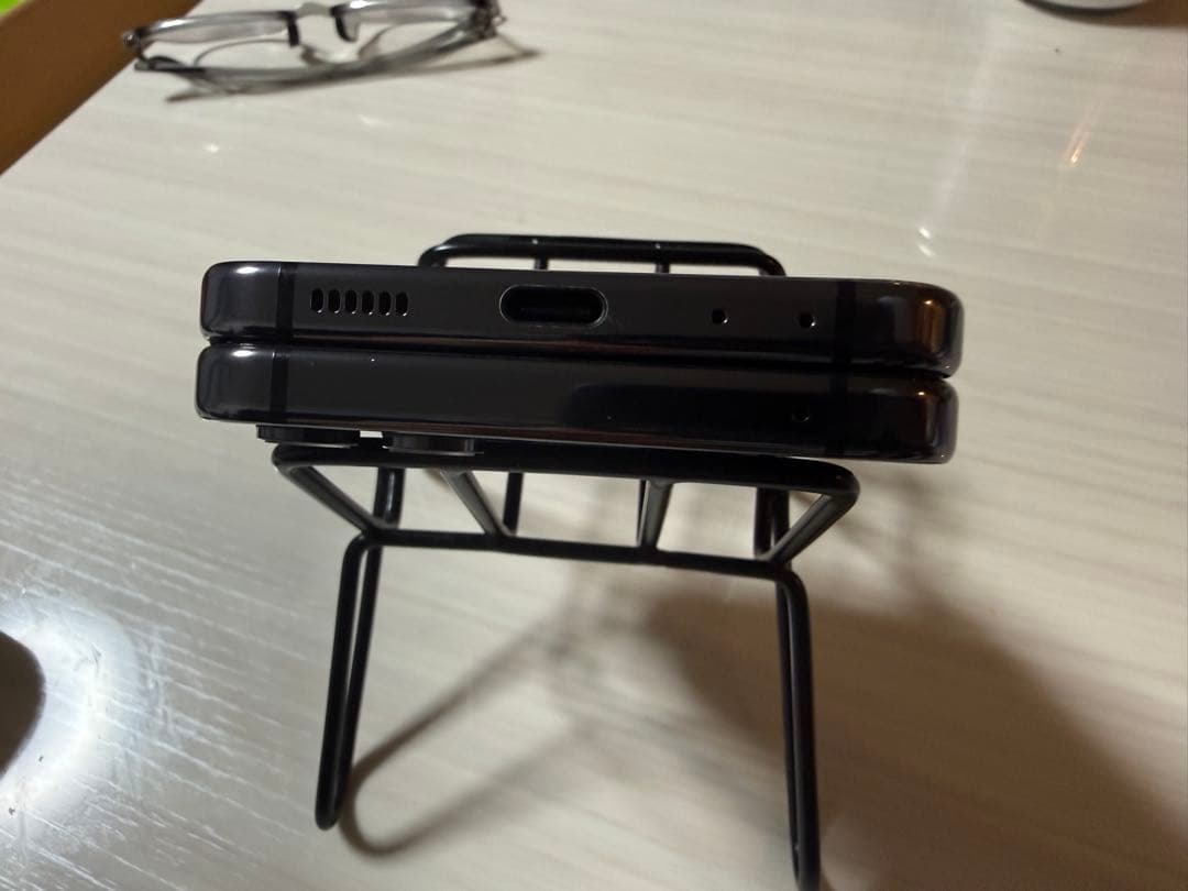 携帯電話本体 au scg23 galaxy z flip5 simfree 256