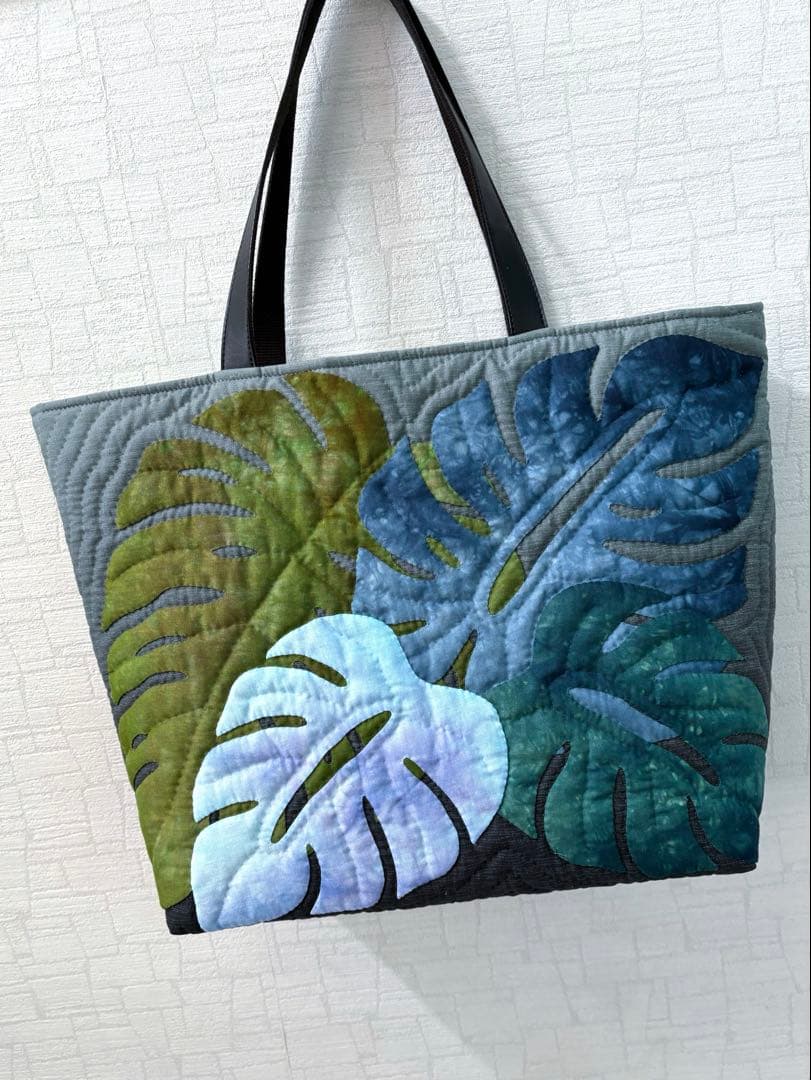 ハワイアンキルト　トートバッグ　　　　　カラフルモンステラ♡【こう】