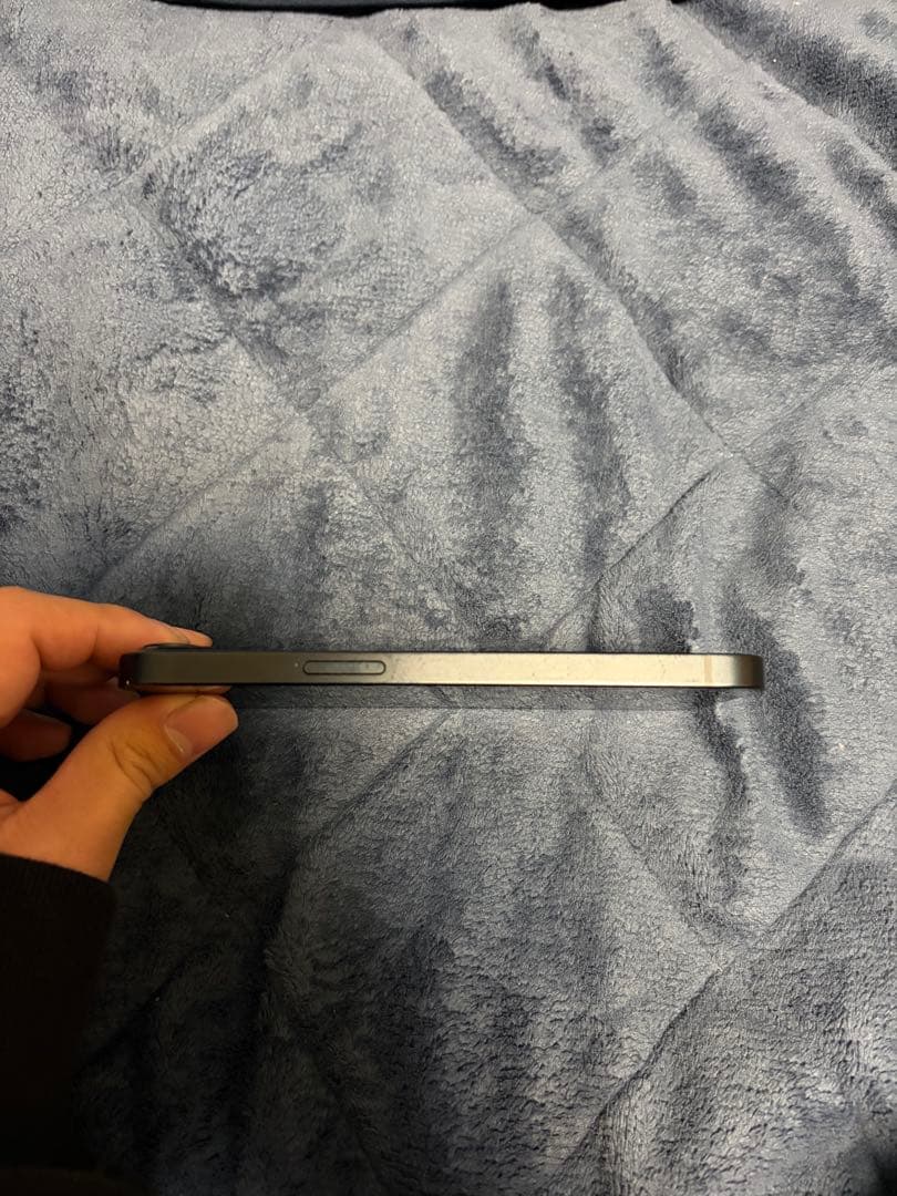 美品！！Apple iPhone 13 ミッドナイト 本体