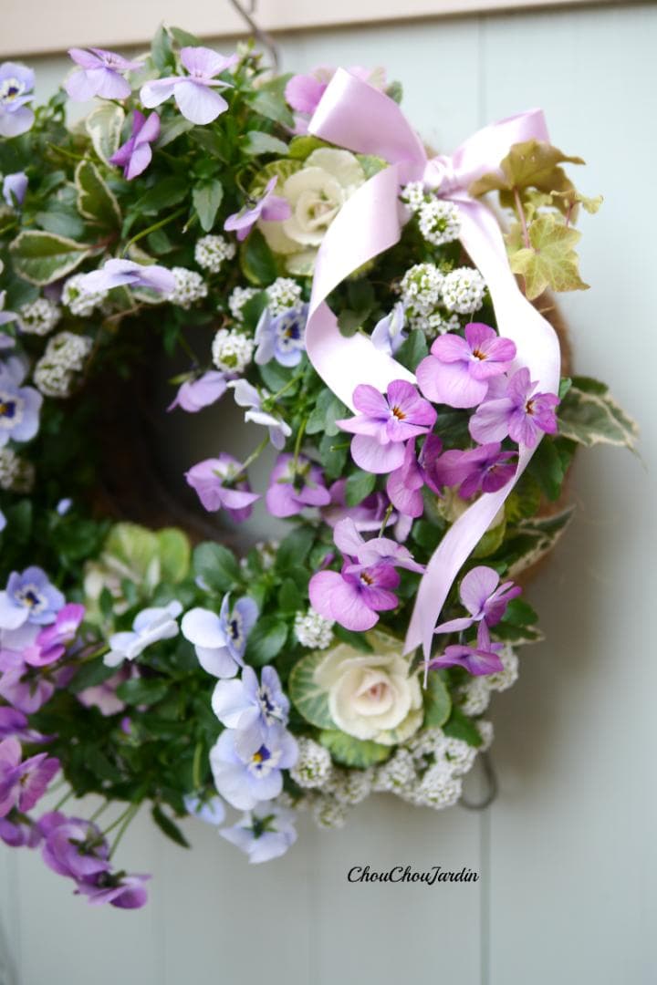 ニュアンスカラーのリース　寄せ植え　クリスマス　お正月