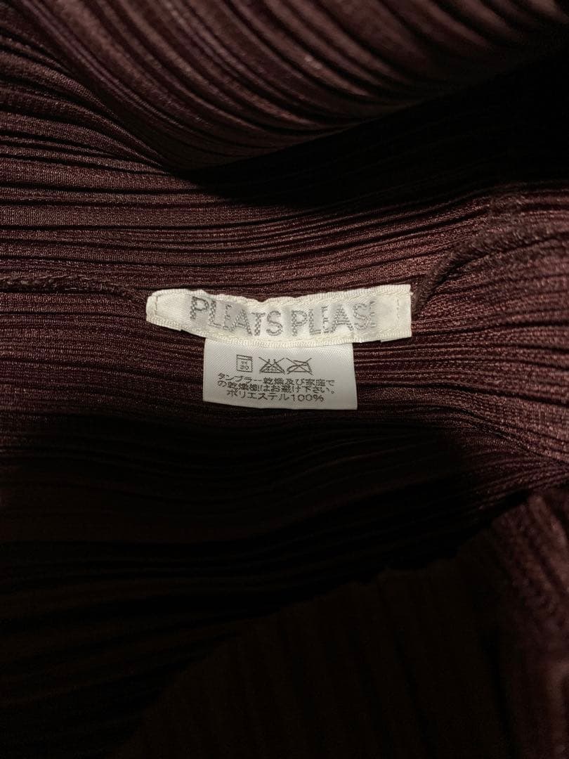 プリーツプリーズ イッセイミヤケ ノーカラー コートバーガンディー