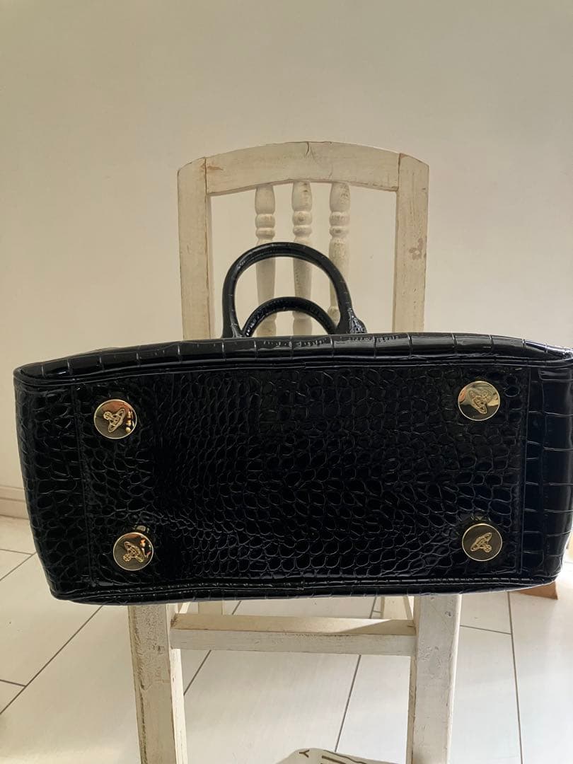 Vivienne Westwood ブラックハンドバッグ　オーブ