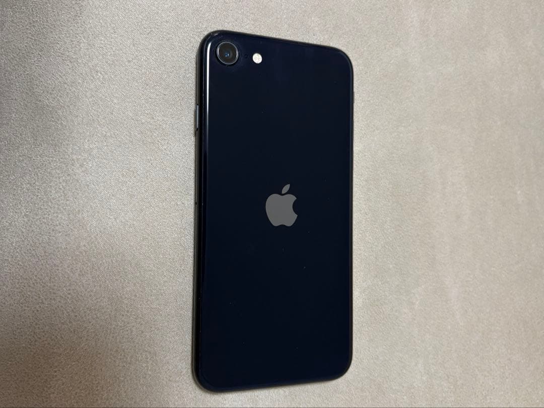 SIMフリー Apple iPhone SE3 64GB ミッドナイト