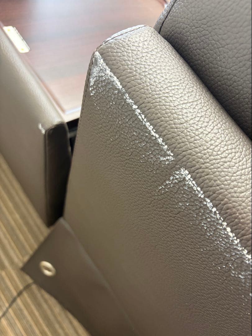 リクライニング機能付き3人掛けソファ