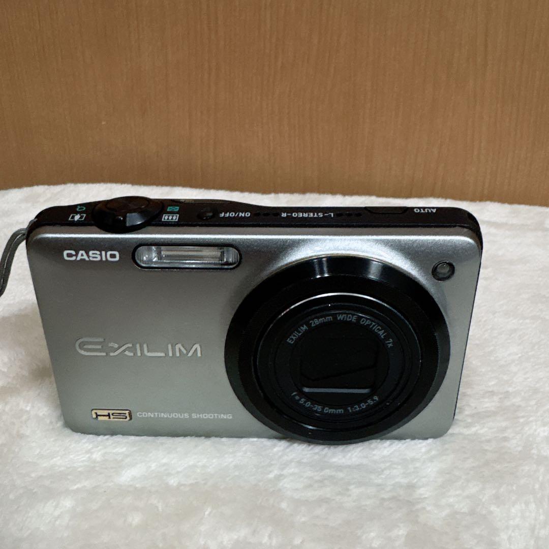 CASIO デジタルカメラ HIGH SPEED EXILIM EX-ZR10