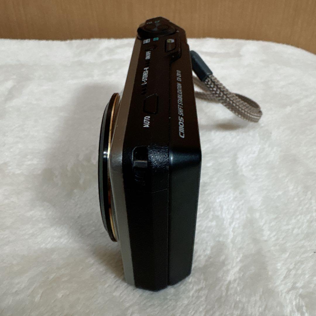 CASIO デジタルカメラ HIGH SPEED EXILIM EX-ZR10