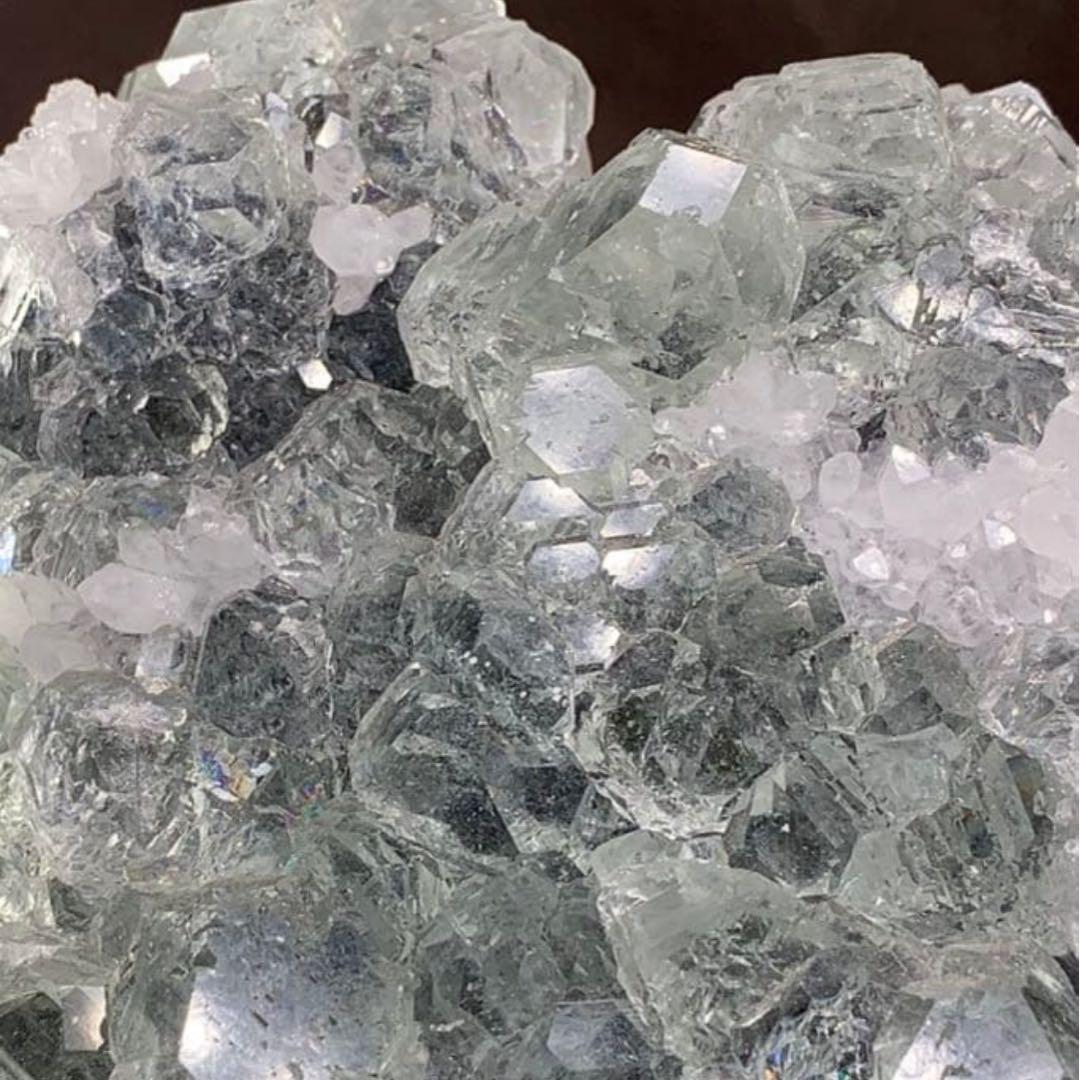 ALLSALE☆雪をかぶったような淡いグリーンフローライト原石クラスター