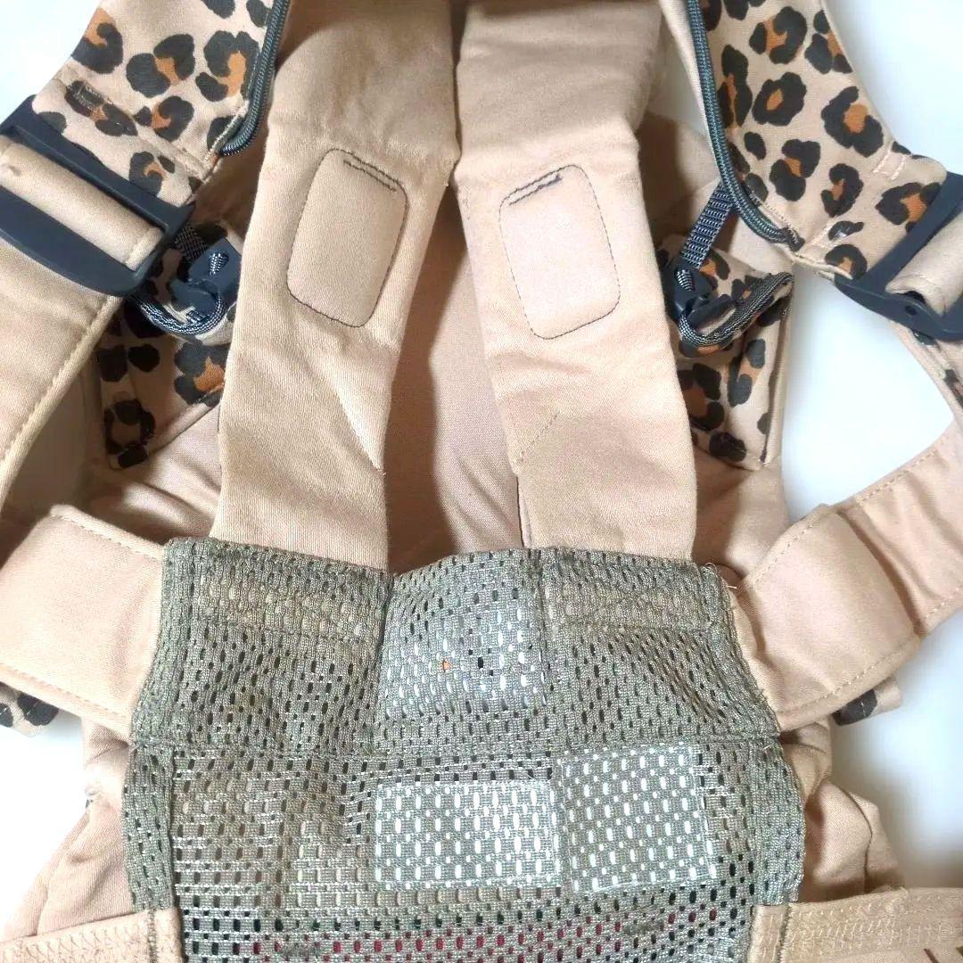 未使用　ベビービョルン ONE KAI 抱っこ紐 レオパード 豹柄 ヒョウ柄