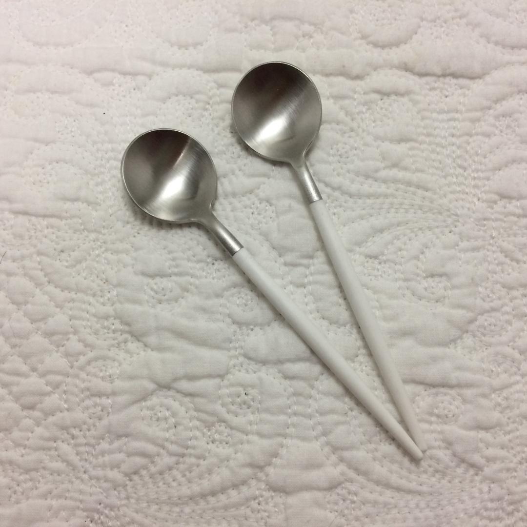 残り僅か！　セール価格　クチポール　GOA　ホワイト＆シルバー　７種×各２本