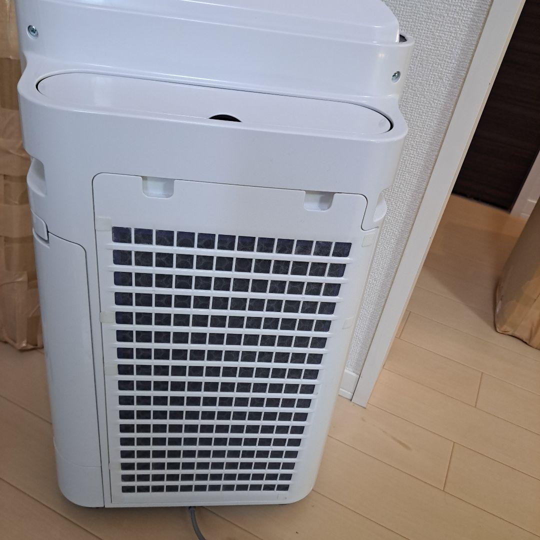 本日のみ価格最安!美品～普通!シャープ　加湿空気清浄機　KC-R50-W