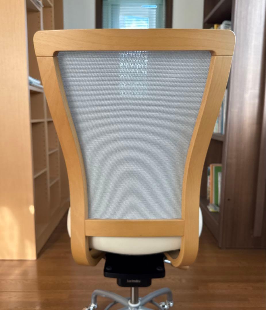 カリモク　デスクチェア　白（アイボリー）　XT4100HS