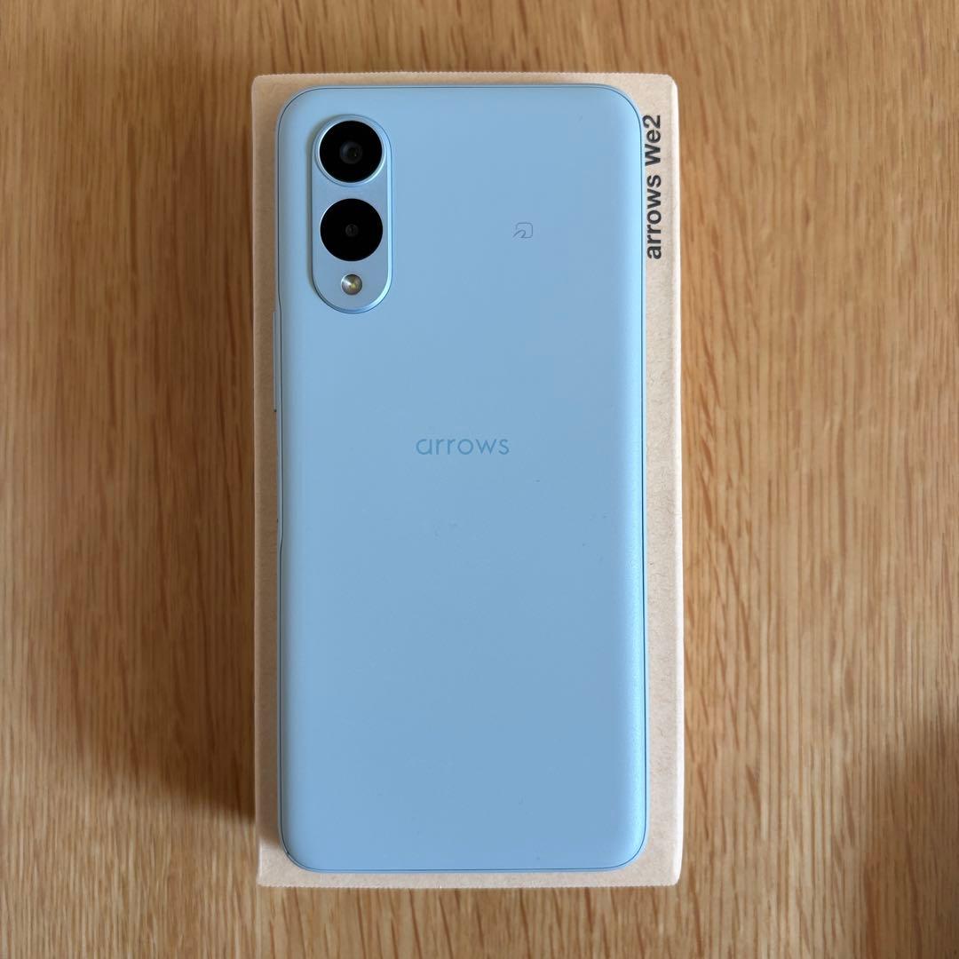 【美品】arrows We2 F-52E スマートフォン本体 ライトブルー LB