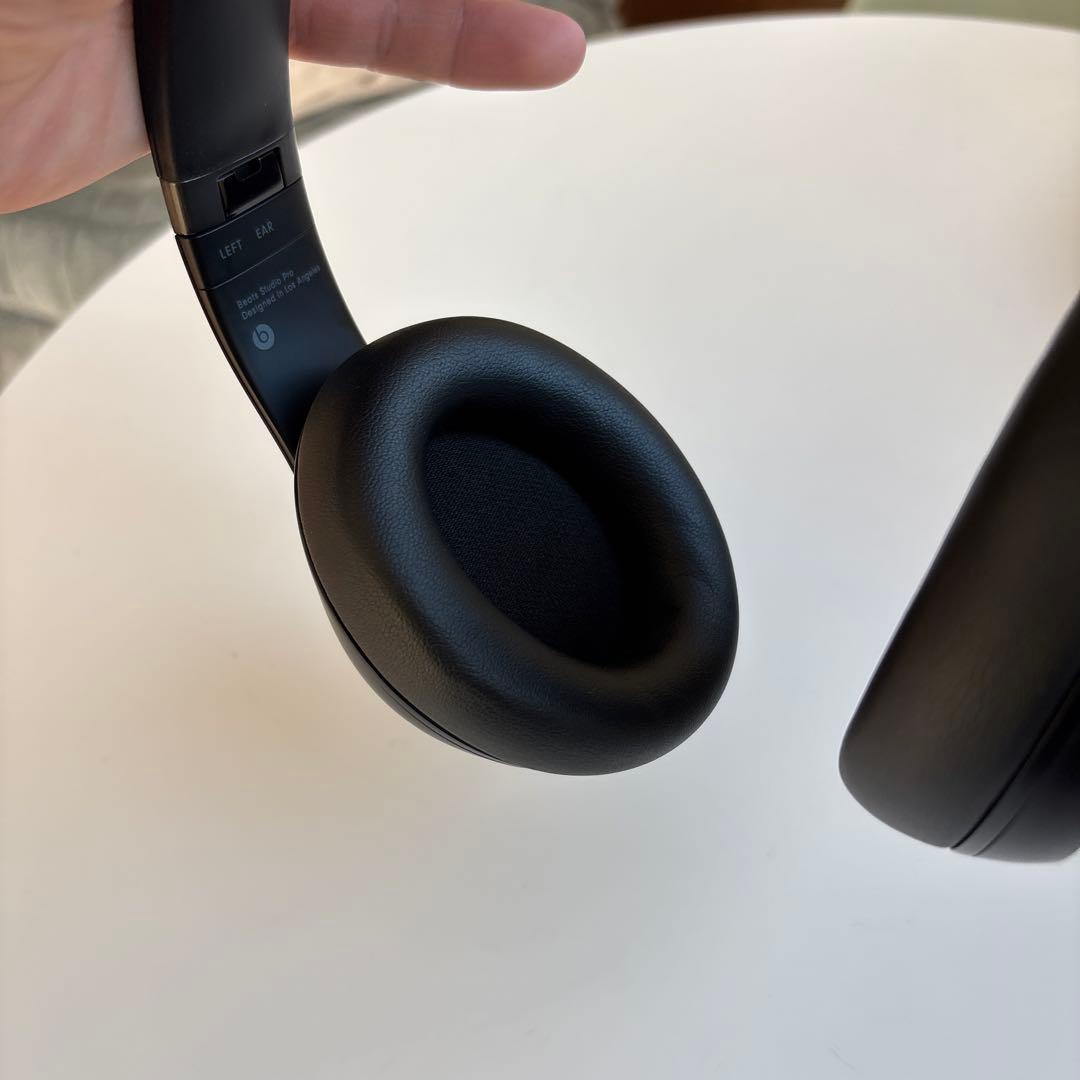 Beats ワイヤレスヘッドホン ブラック