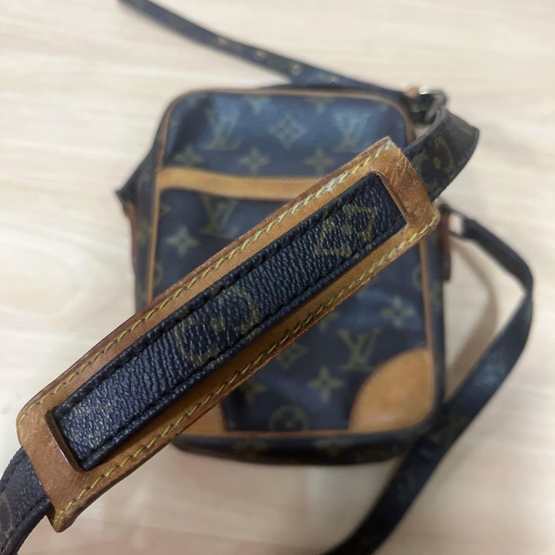 VUITTON ショルダーバッグ