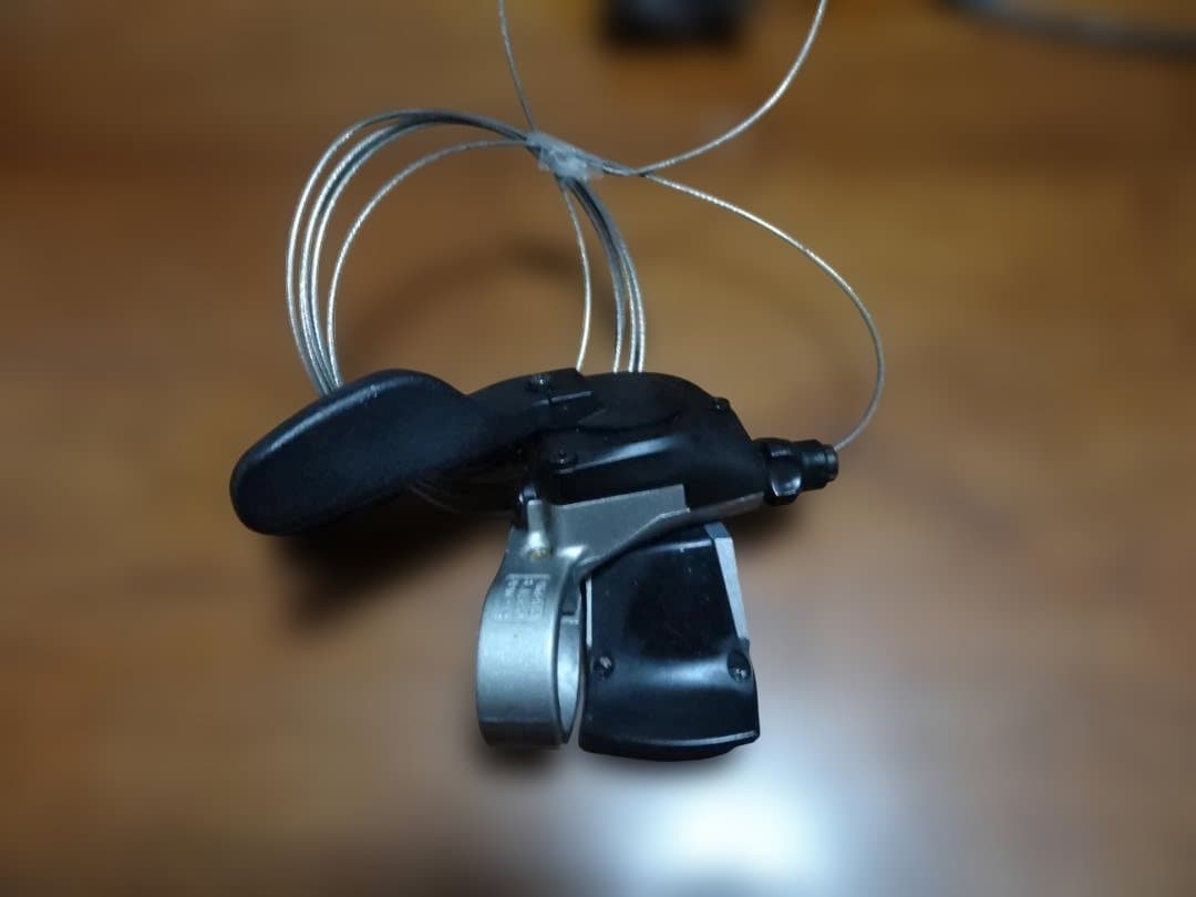 Shimano Deore 油圧ブレーキ＋シフトレバー（３×９速）セット（中古）