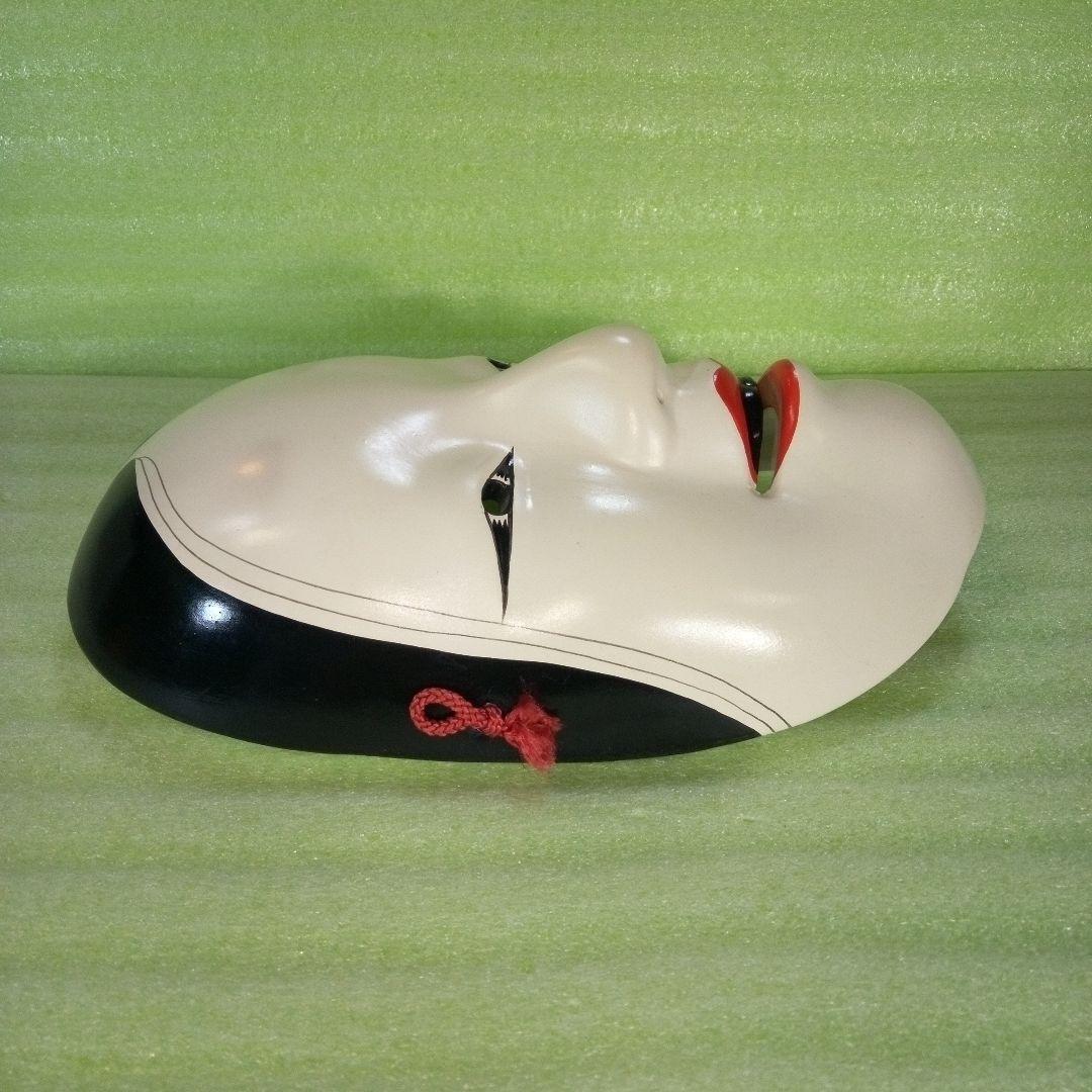 能面　女面？　女性の顔？　伝統工芸品　日本文化　伝統芸能　お面　おめん　マスク