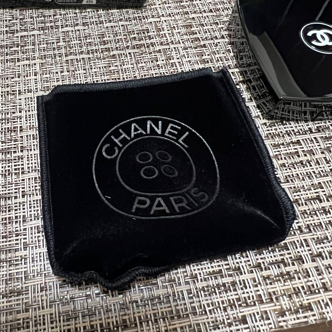 CHANELレ キャトル オンブル ブトン 4色アイシャドウ229新品未使用