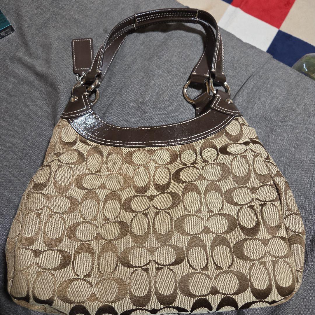 Coach ロゴ入りハンドバッグ ベージュ/ブラウン