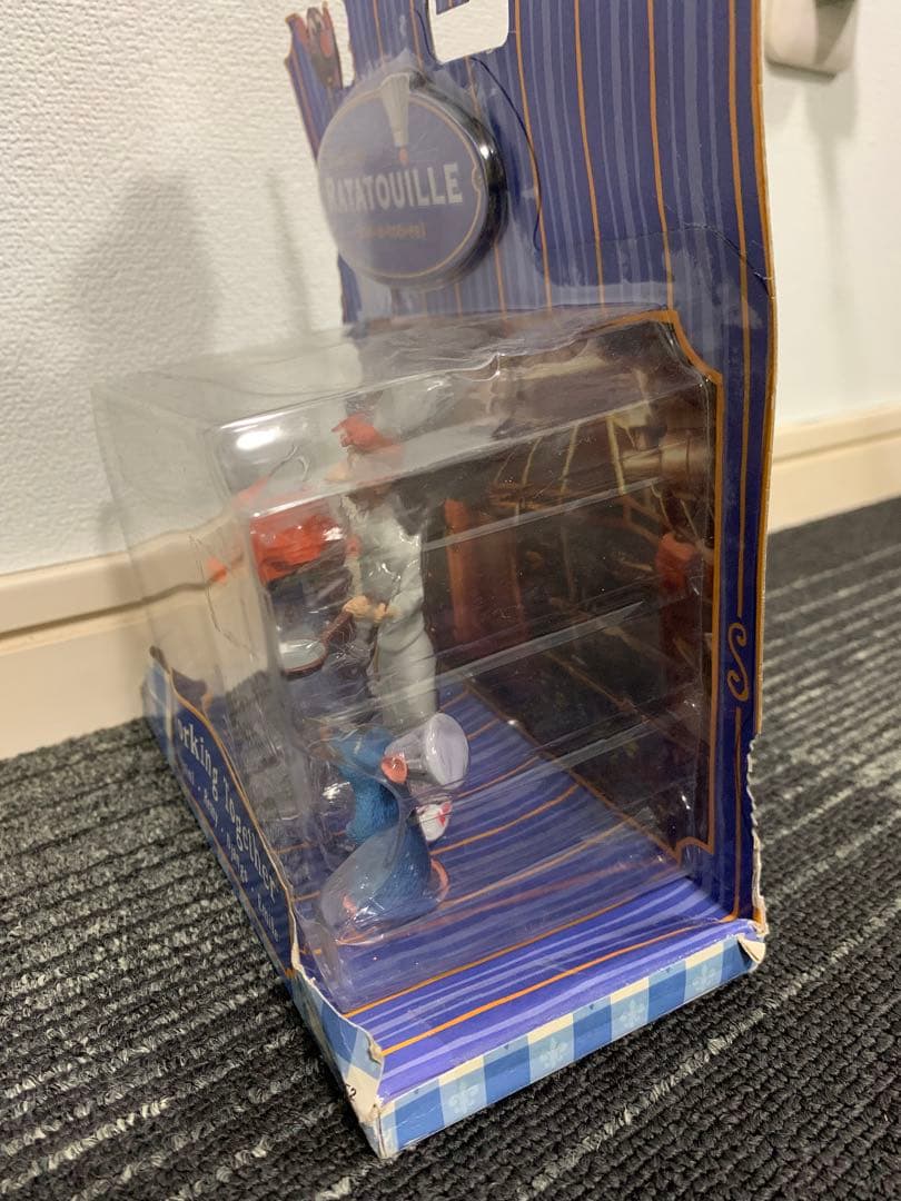 ディズニー ピクサー　レミーのおいしいレストラン　フィギュア 〈新品未開封〉C