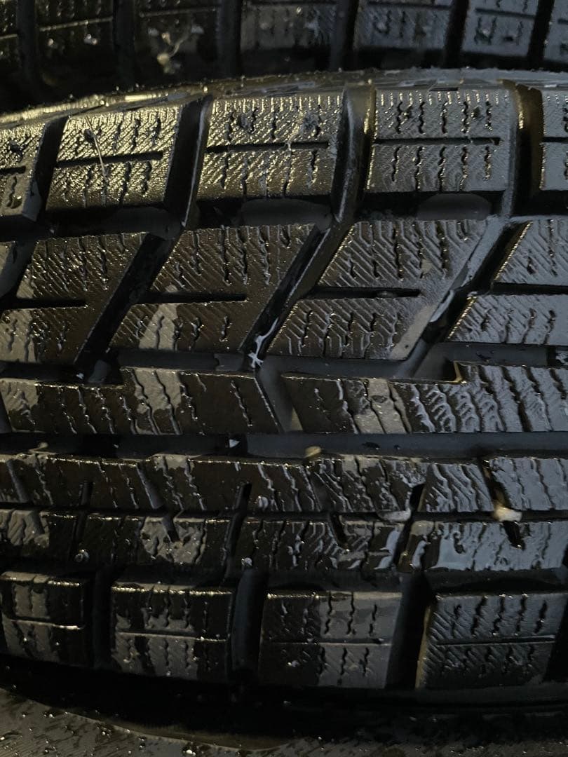 ほぼ未使用ヨコハマIce GUARD 145/80R13 タイヤホイールセット