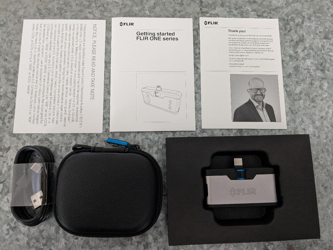 FLIR ONE サーマルイメージングカメラ