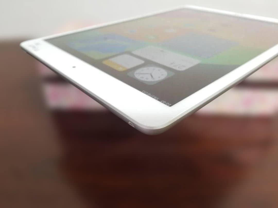 057 美品 iPad 第8世代 10.2 A12◆32GB◆バッテリー98％