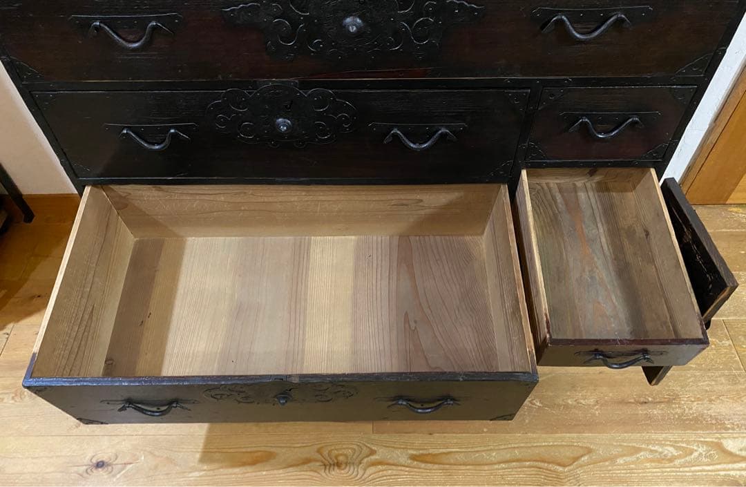 骨董の仙台箪笥　アンティークチェスト　鍵有り