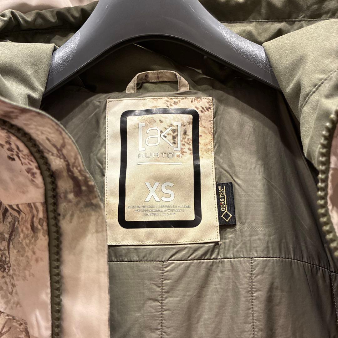 Burton ［ak］スノーボードウェア XS