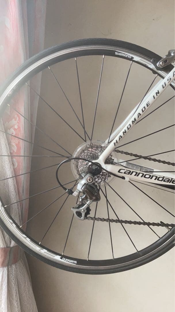 ロードバイク　キャノンデールアルミ製cannondale ultra caad9