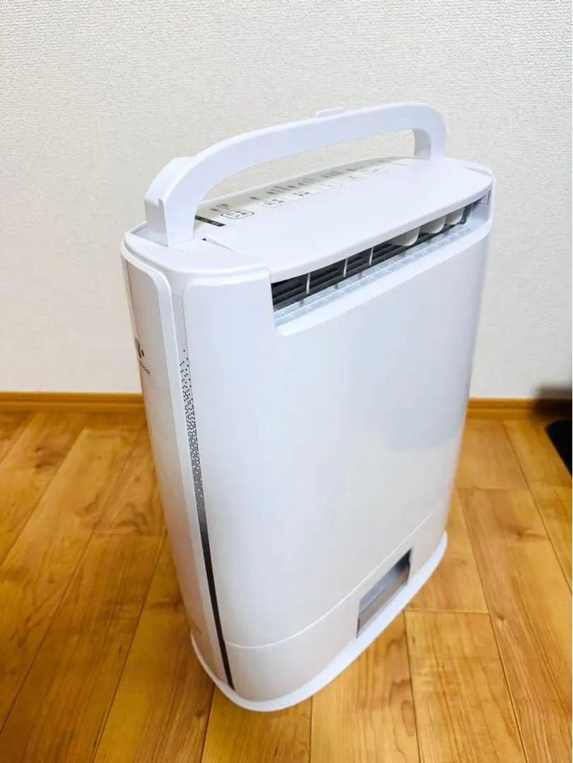 美品✨Panasonic 衣類乾燥除湿機 F-YZVX60-H ナノイ一14畳