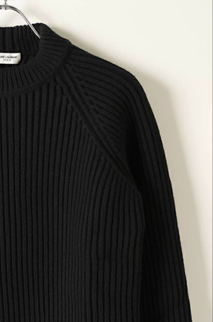 ネックタグ取れてます。SAINT LAURENT ブラックリブ編みセーター