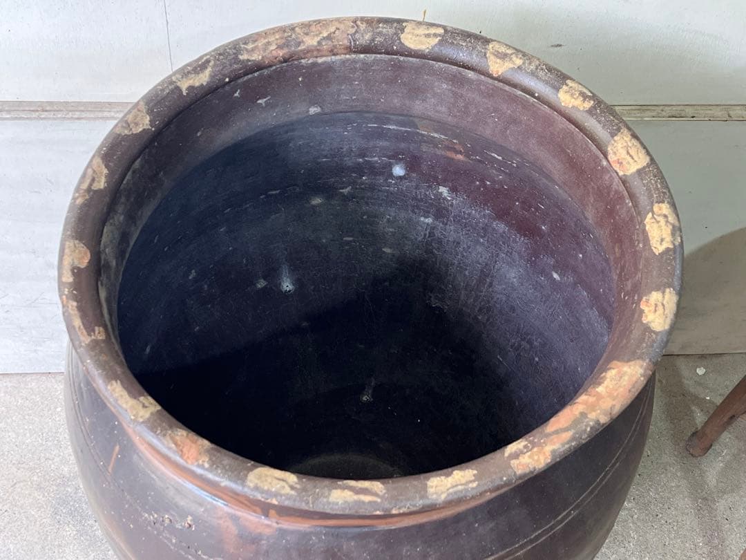 古い77cm唐津焼の甕 大甕 特大壺 水鉢 メダカ 睡蓮鉢