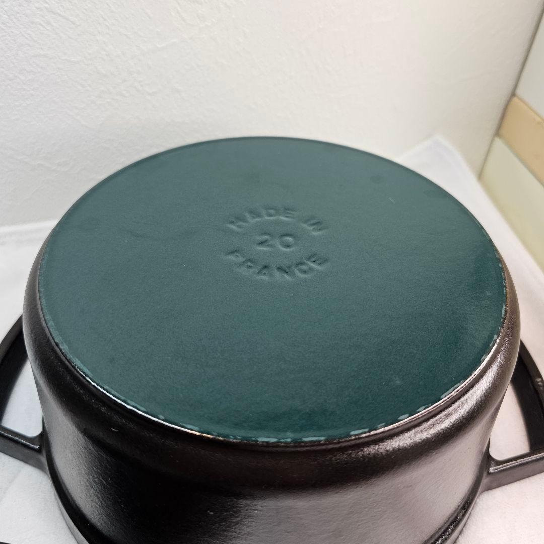 STAUB ストウブ 鋳鉄製 両手鍋 20cm 黒