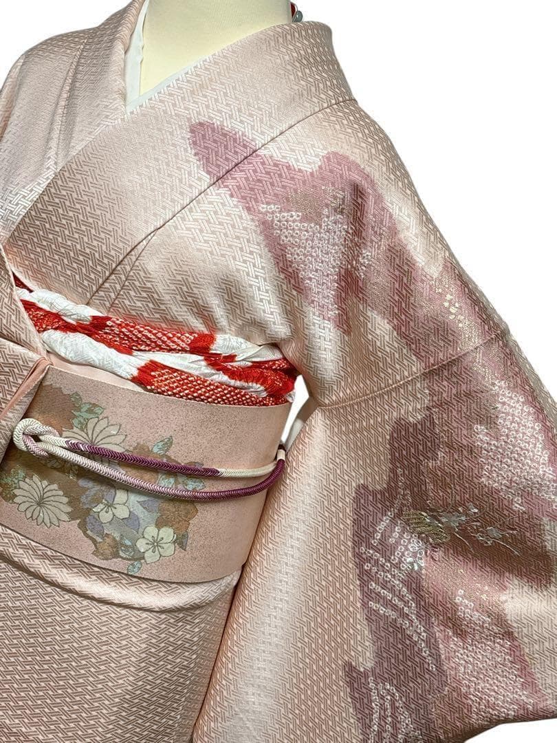 A32【美品 】訪問着　正絹着物　薄ピンク　刺繍　金駒刺繍　パティー　宴会