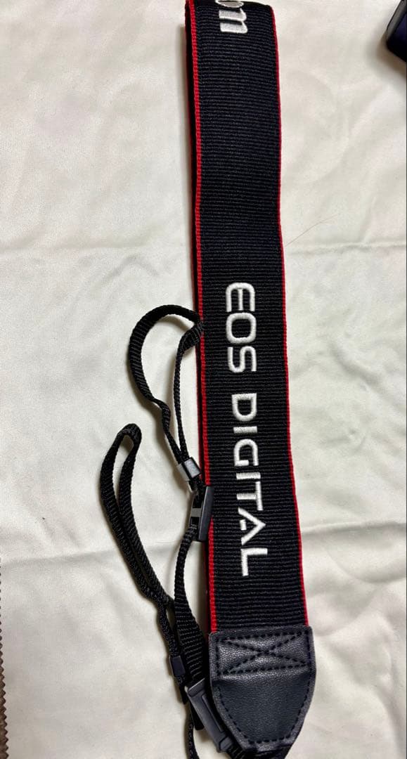 Canon EOS Kiss X3 デジタル一眼レフカメラ 　ダブルズームキット