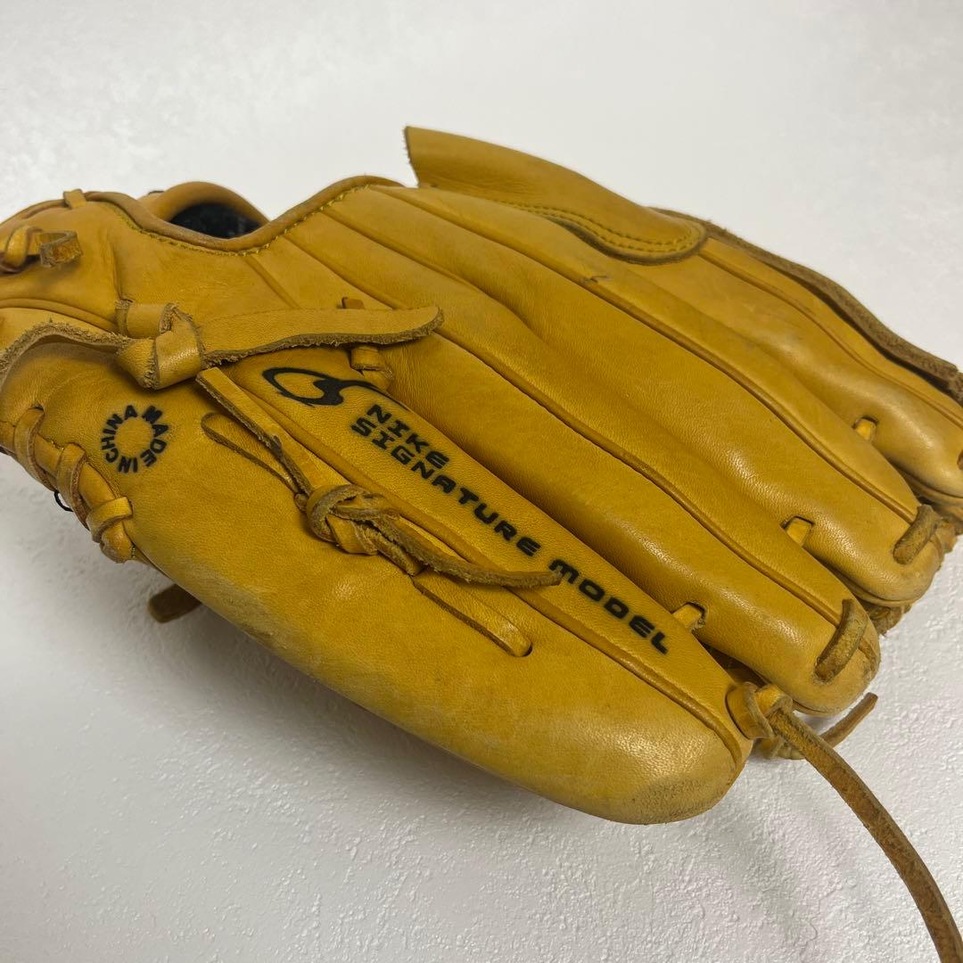 ★希少　ナイキ　グローブ　一般軟式投手　左投げ　松坂大輔　モデル　野球　イエロー