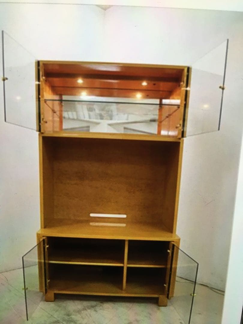 IDC大塚家具展示品最高級 バーズアイメープル キャビネット/TVボード 照明付