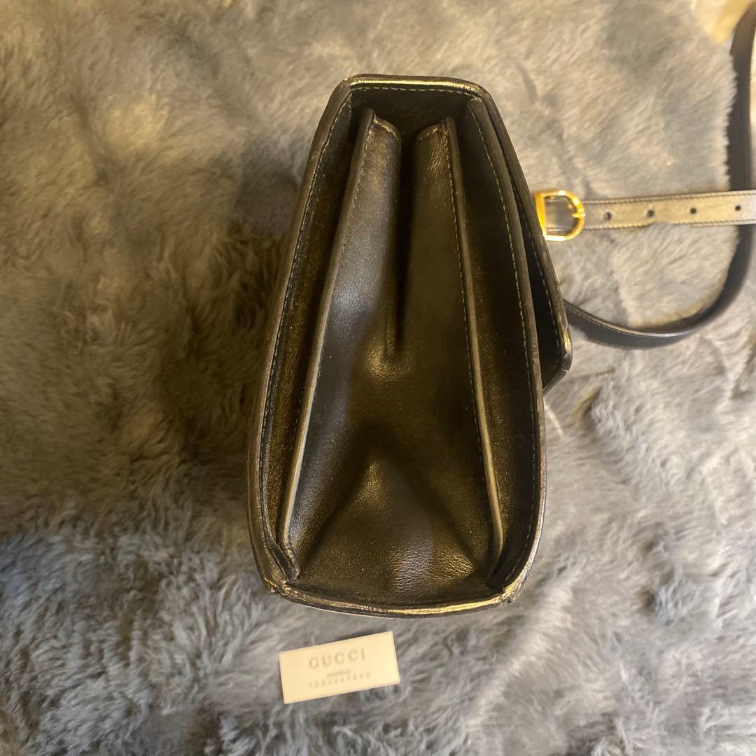 美品　GUCCI ブラックレザー ショルダーバッグ