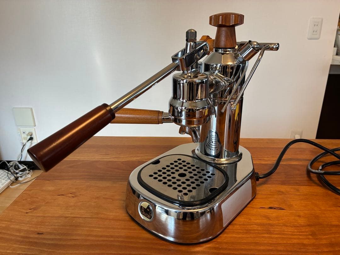 コーヒーメーカー・エスプレッソマシン la Pavoni EUROPICCOlA