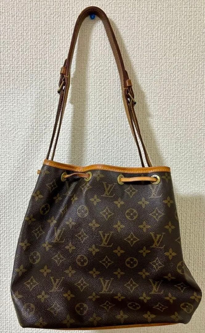 LOUIS VUITTON ルイヴィトン モノグラム　ノエ　巾着型バッグ