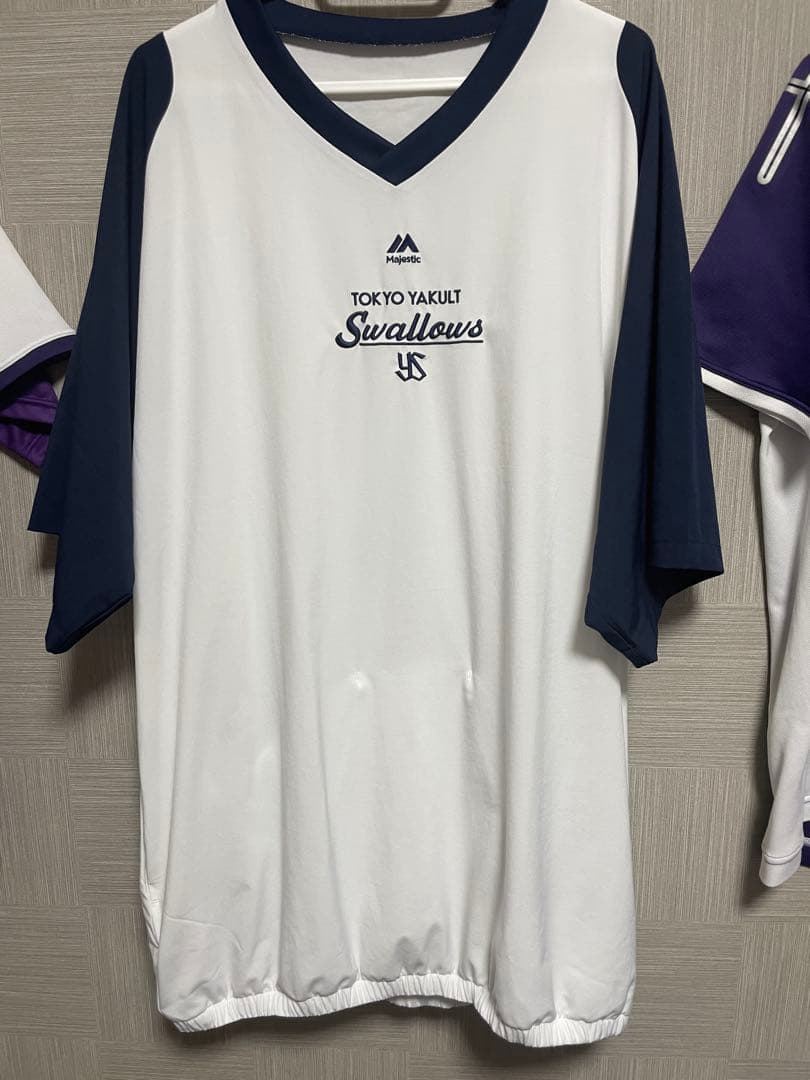東京ヤクルトスワローズ　プロコレトレーニングウェア