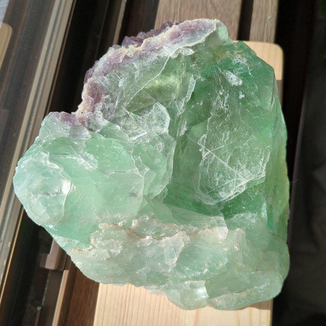 【年末特別セール60％OFF】大きなフローライト原石　パワーストーン　置物